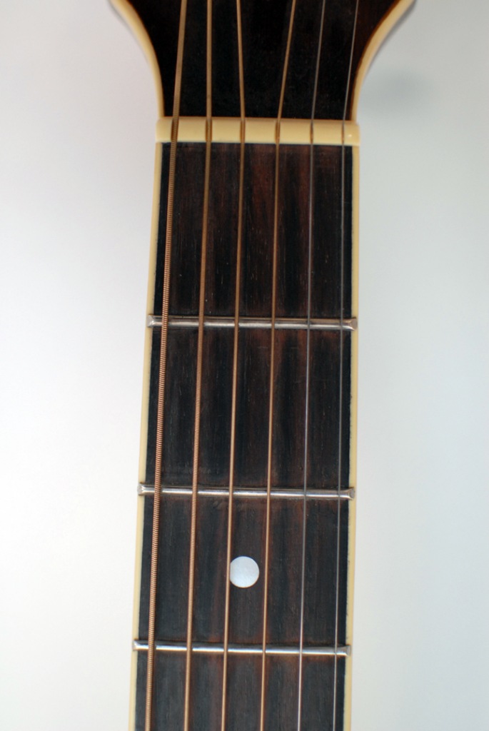 String Corrosion Example - GuitarMethod.com